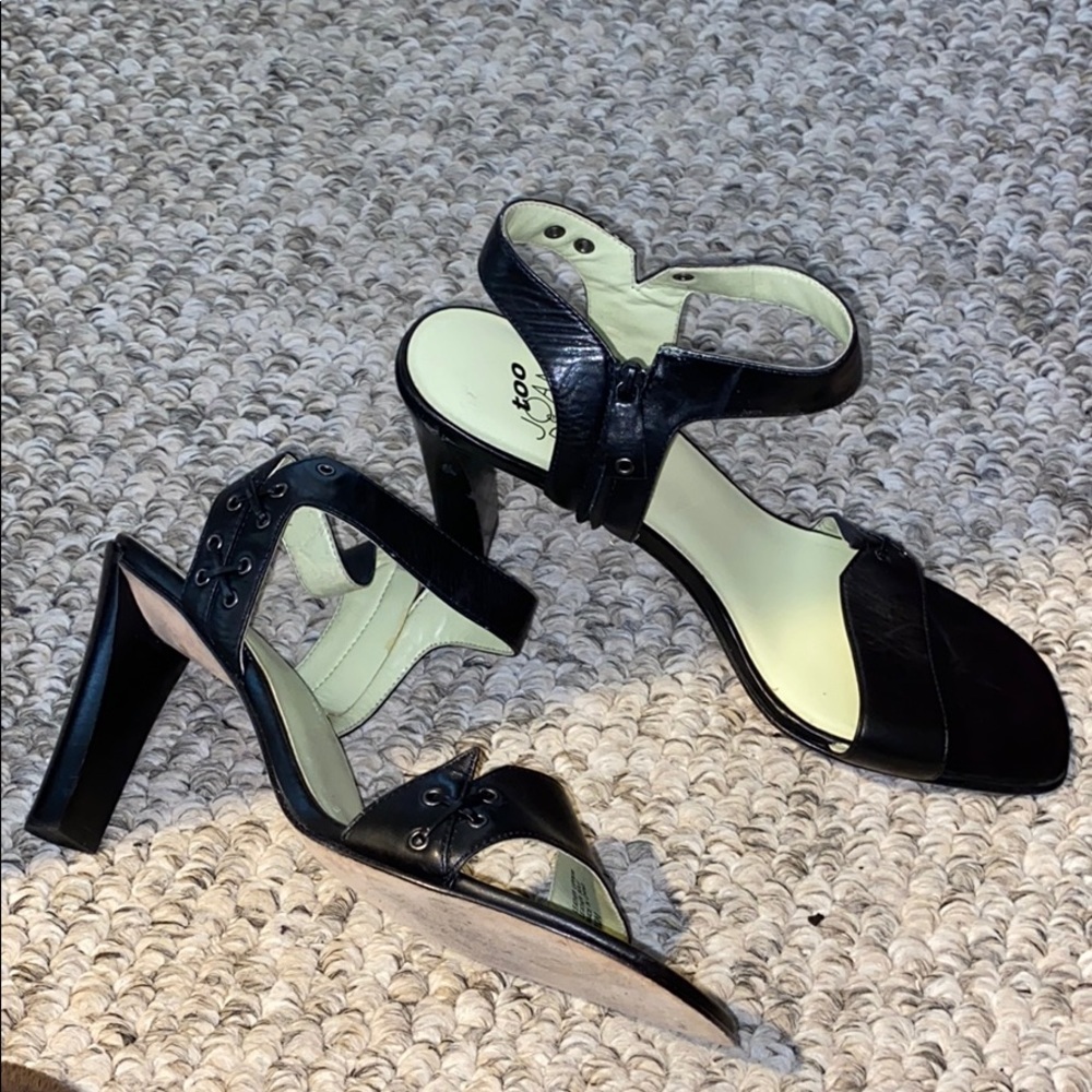 Leather sandals